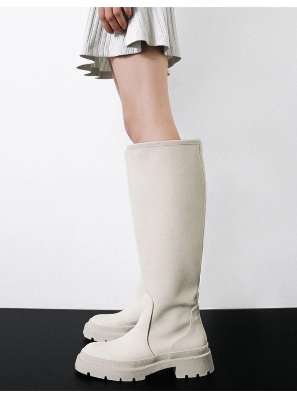 Zara Rubberized Lug Sole Rain Boot - 37 / 7